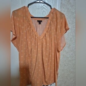 Torrid Peach Blouse with Delicate Pattern